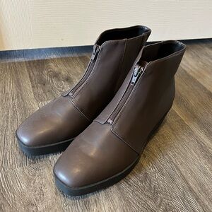 NWOT AEROSOLES Women’s  Dark Brown Zip-Up wedge booties